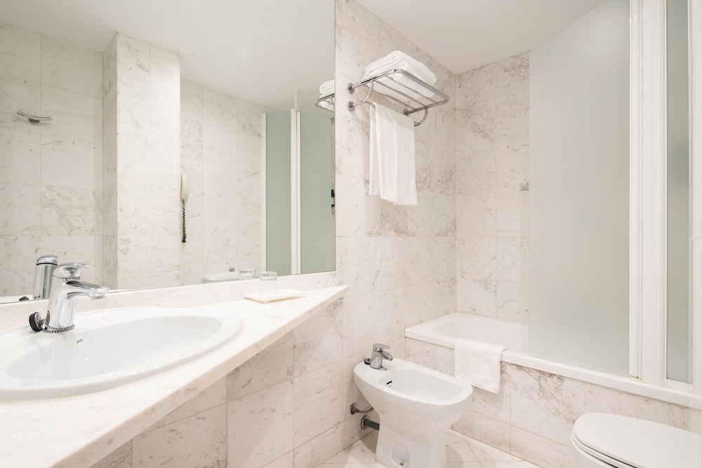 Nh Barcelona Entenza Hotel 44/47