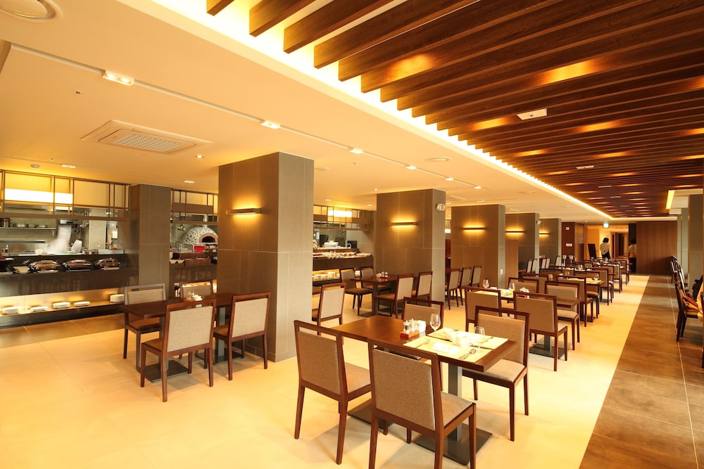 Avon Hotel Gunsan 54/67