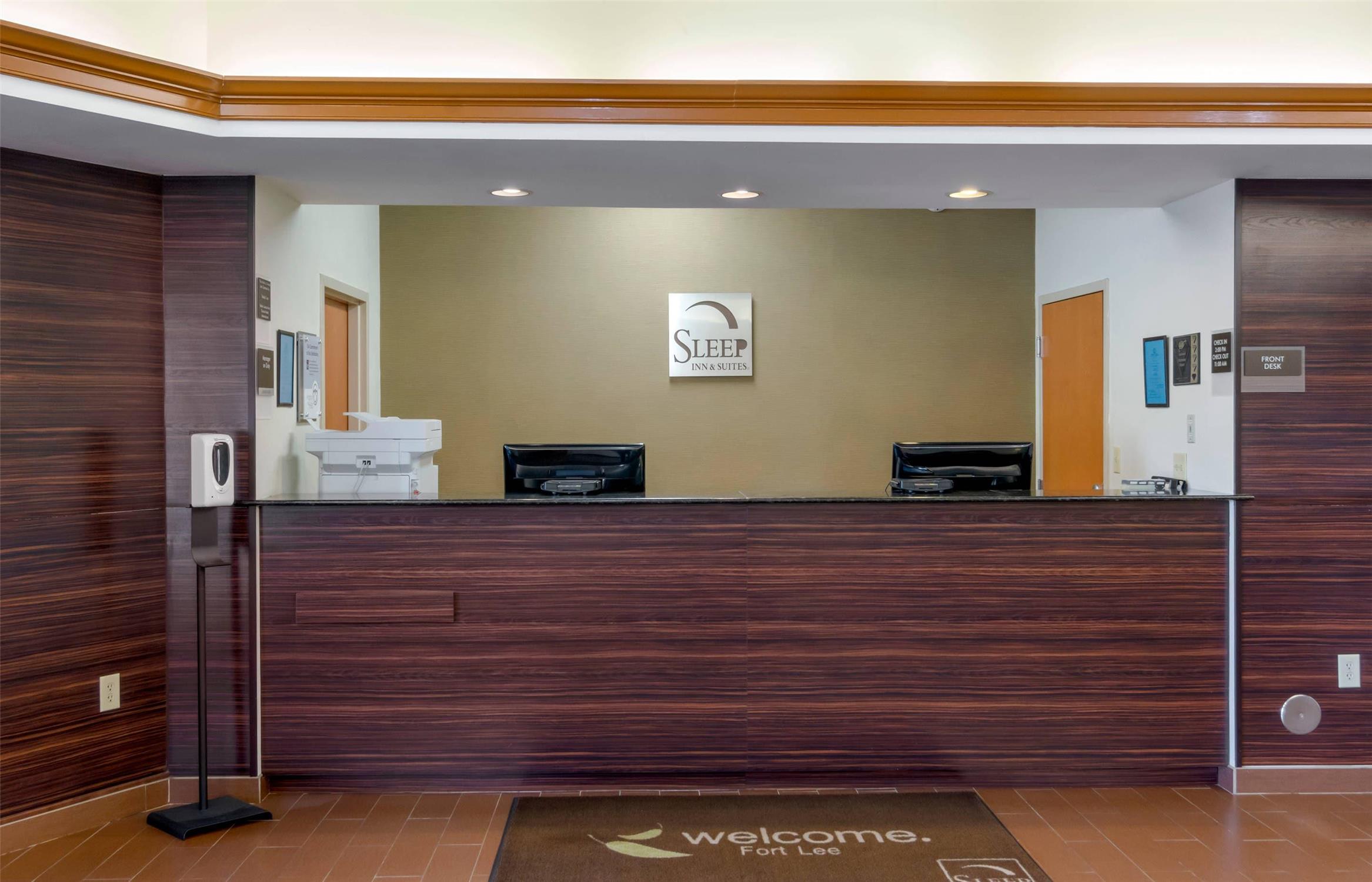 Sleep Inn & Suites Prince George near Fort Lee 6/31