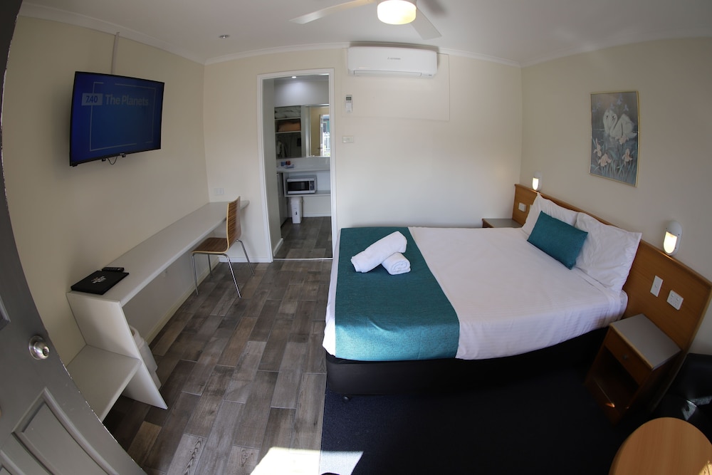 Reign Inn Newcastle 14/50