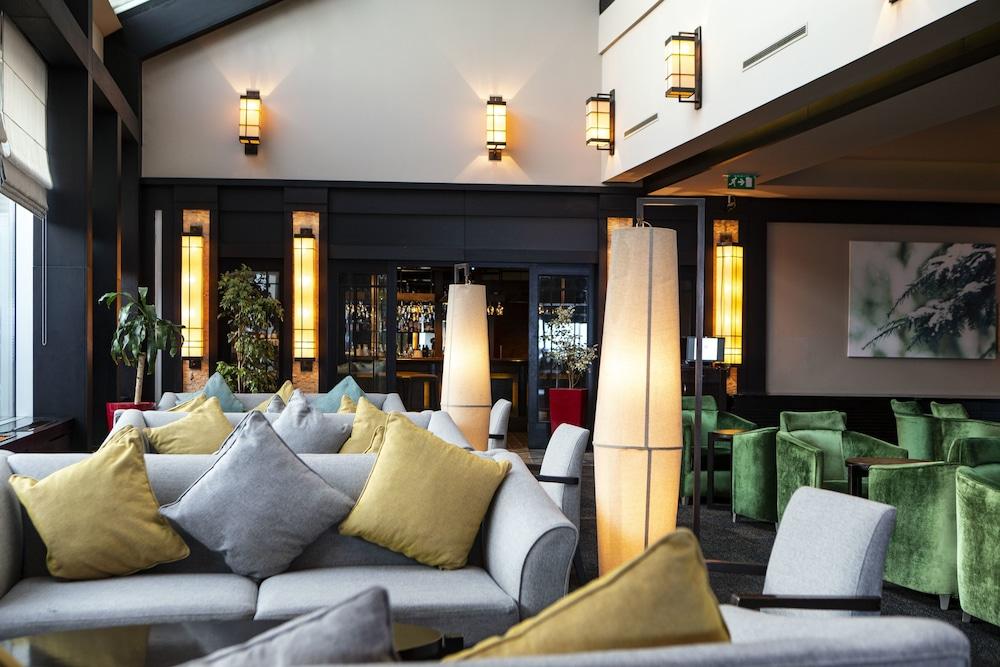 SWAY HOTELS 10/15