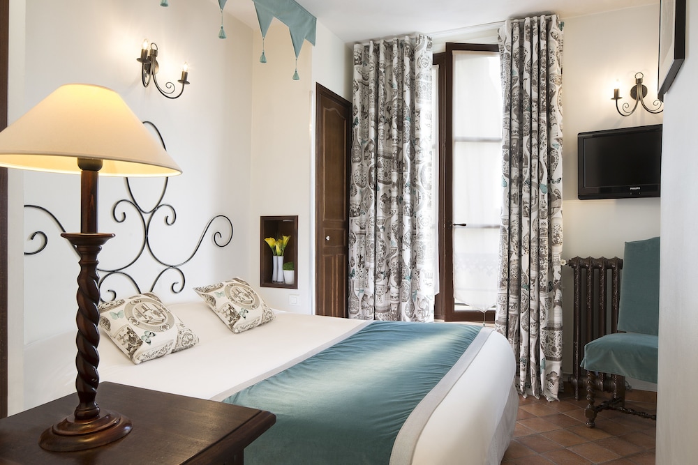 HOTEL CASTEX 8/54