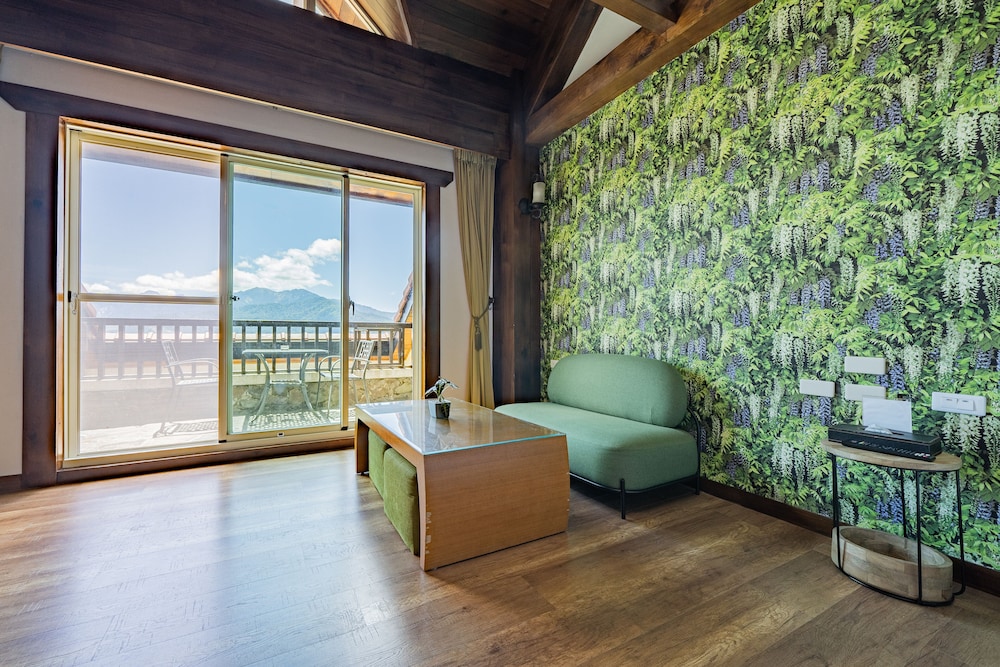 Egmont Resort 25/50