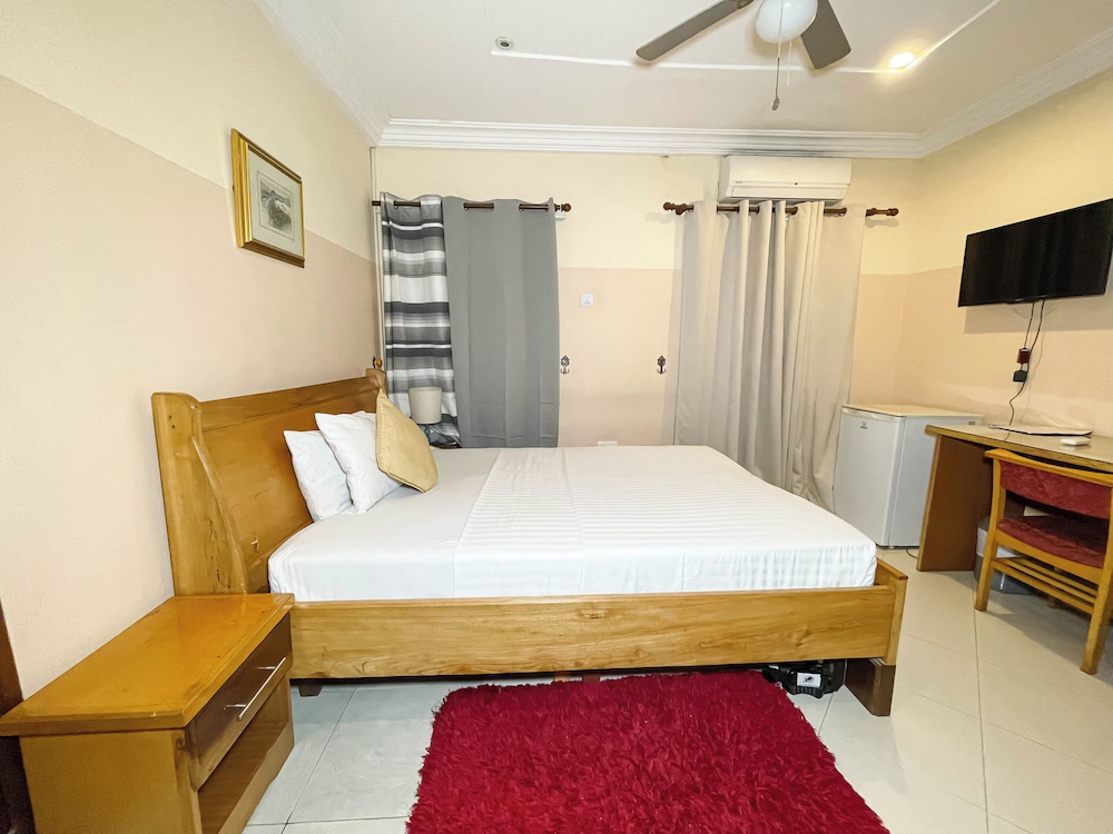 Eden Vale Hotel 14/50