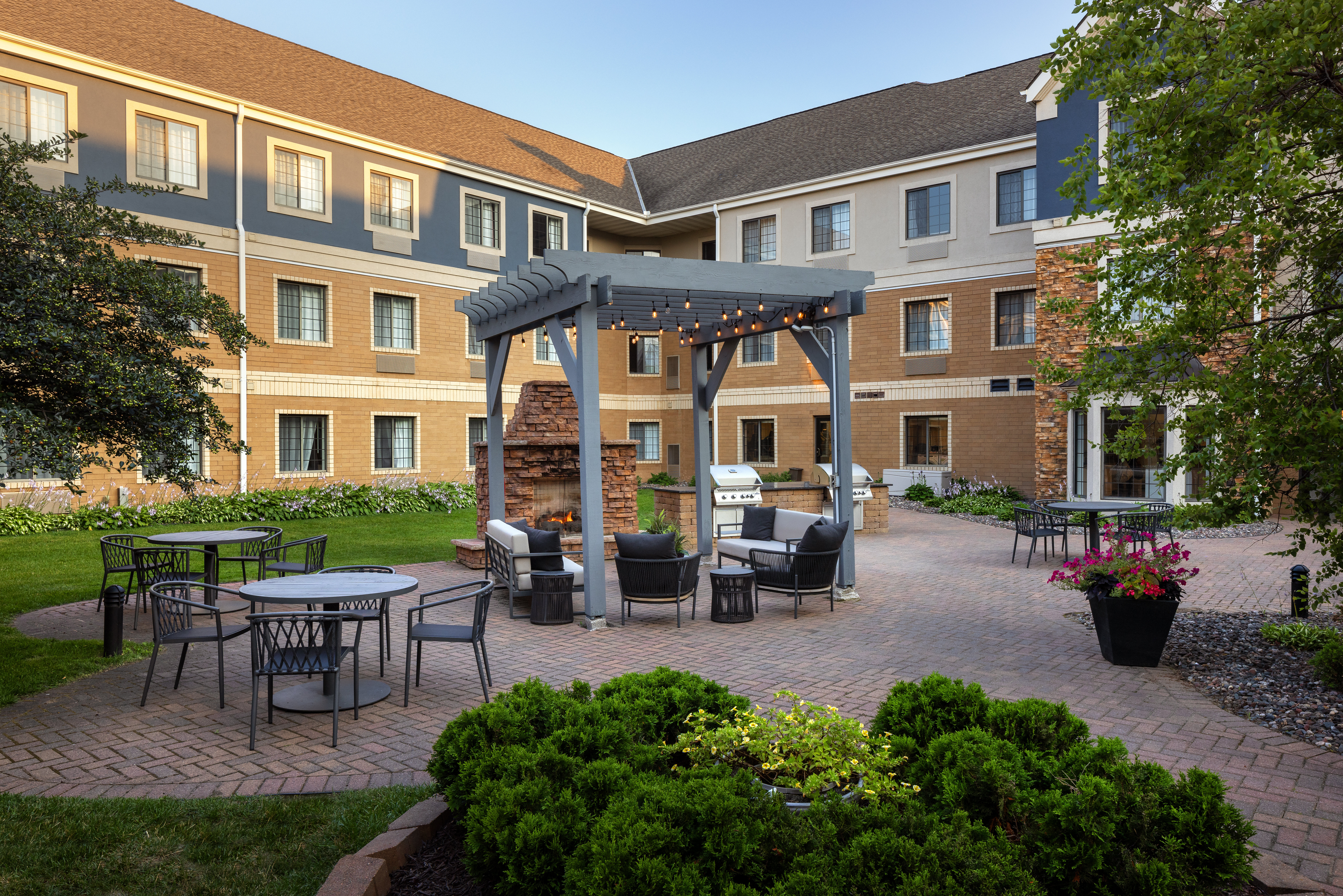 Staybridge Suites Mpls Maple Grove Arbor Lakes 59/62