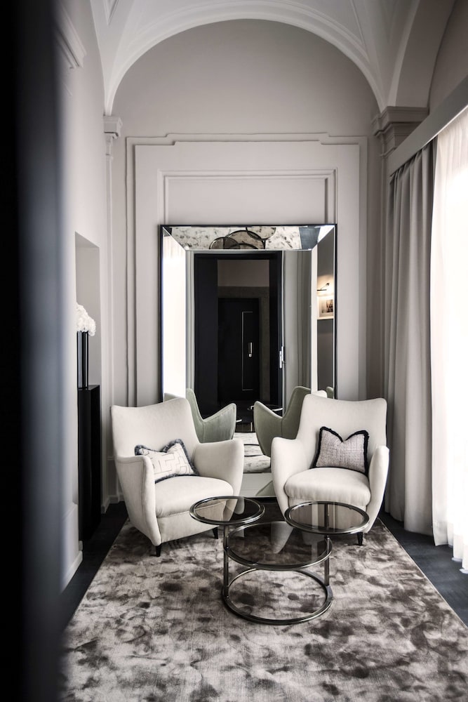 DOM Hotel Roma 43/50