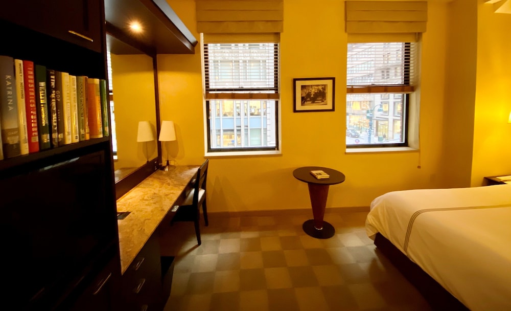 The Library Hotel 43/65