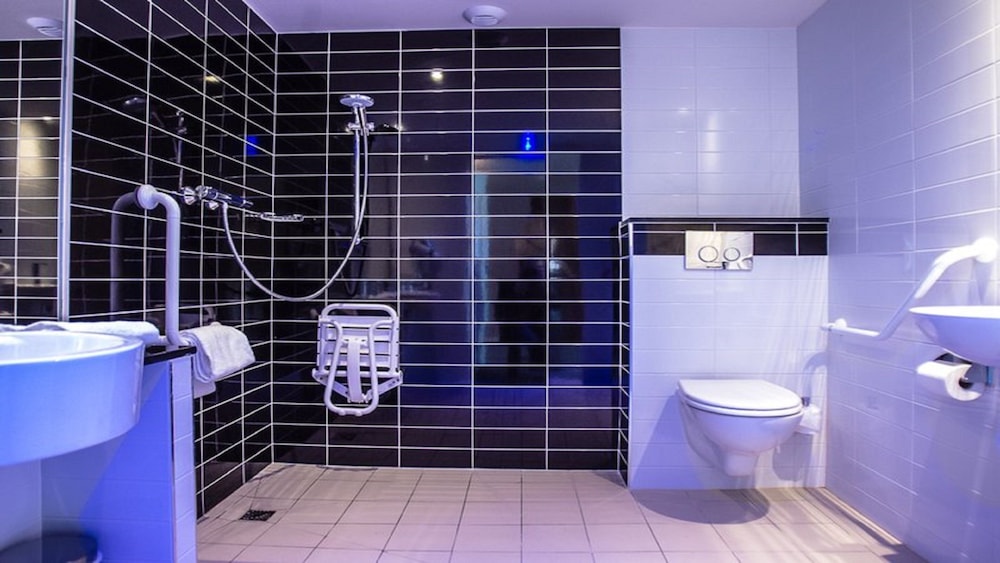 HOLIDAY INN EXPRESS DIJON 24/69