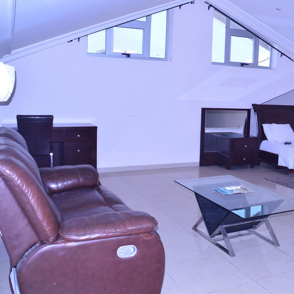 Residences Easy Hotel 34/50