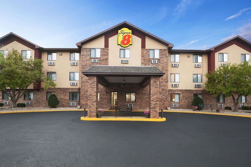 Super 8 By Wyndham Peoria 2/31