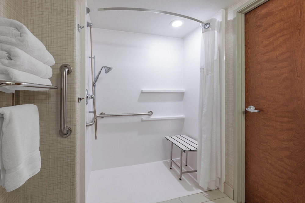 Holiday Inn Express Hotel And Suites Wheat Ridge Denver West 67/68