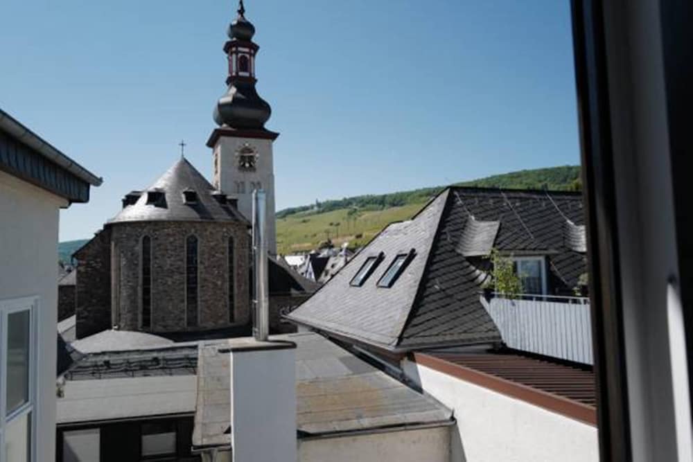 Bruhls Hotel Trapp 45/50