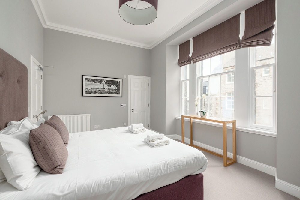 Destiny Scotland - Princes St Residence 8/50