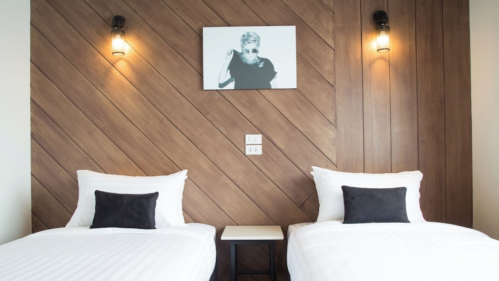 The Rodman Hotel 24/53