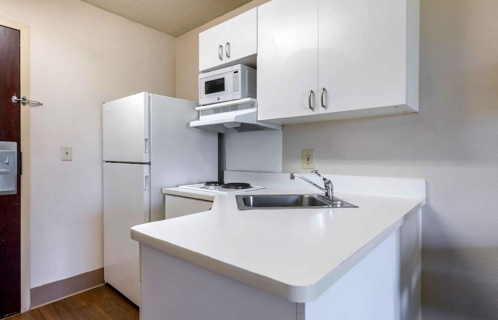 Extended Stay America Suites Orlando Lake Mary 1036 Greenwoo 48/53