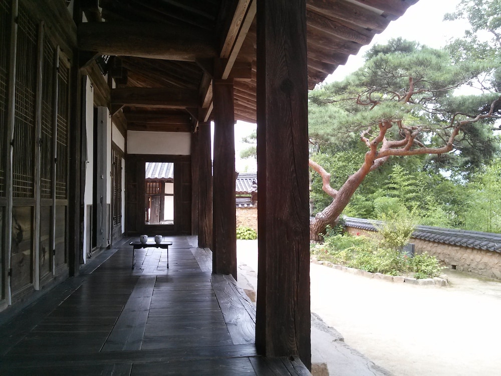 Okyeon Pavilion 46/50