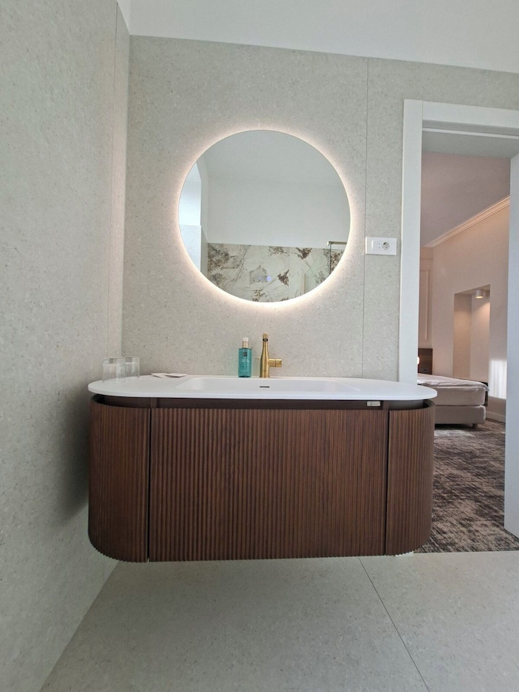Hotel Villa Eugenia 5/45