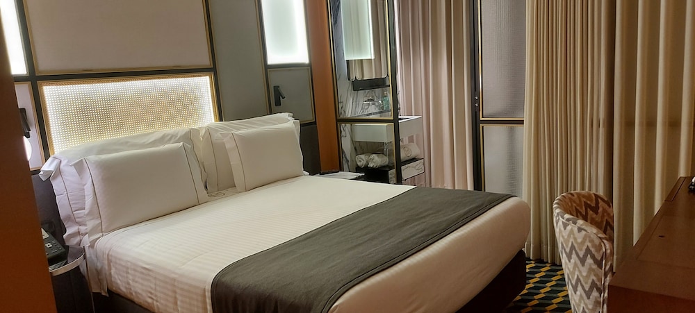Metier Boutique Hotel 40/76