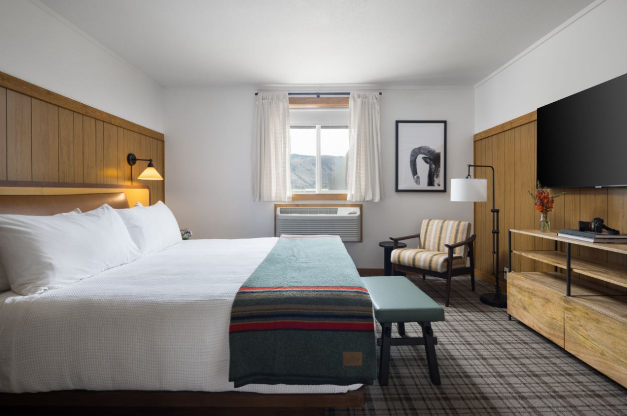 2 Bedrooms, Suite