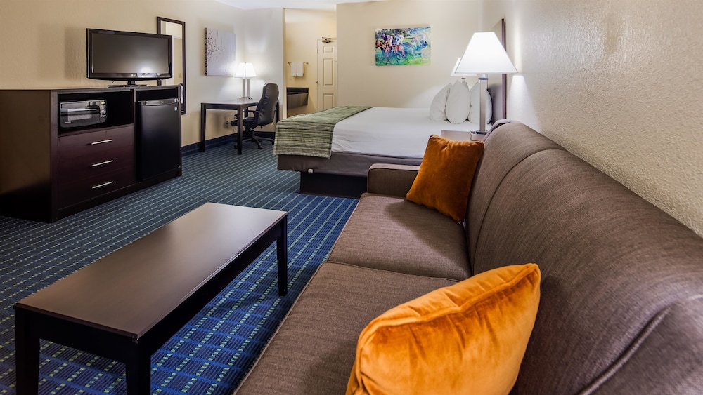 Best Western Parkside Inn 30/47
