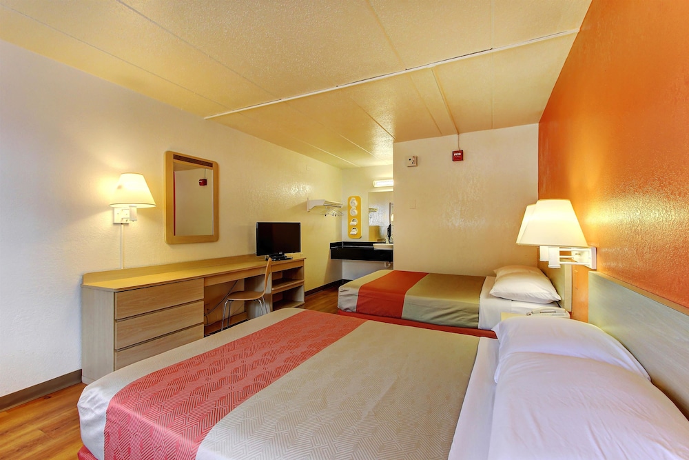 Motel6 York, PA 37/58