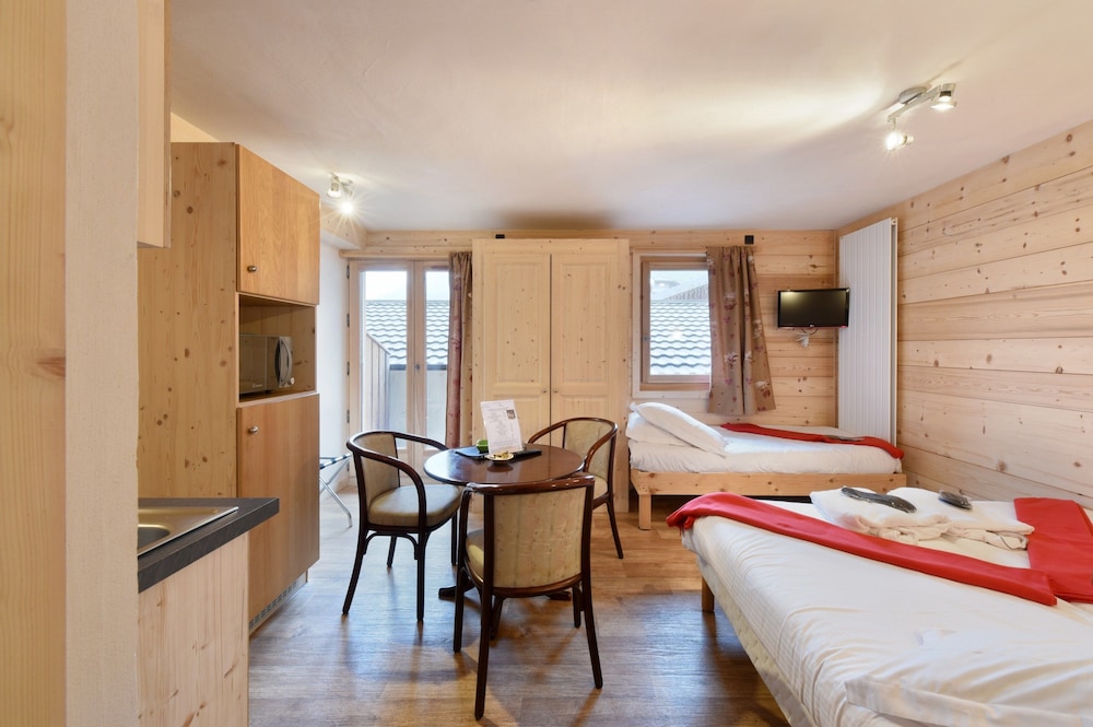 Loc Hotel Alpen Sports 12/50