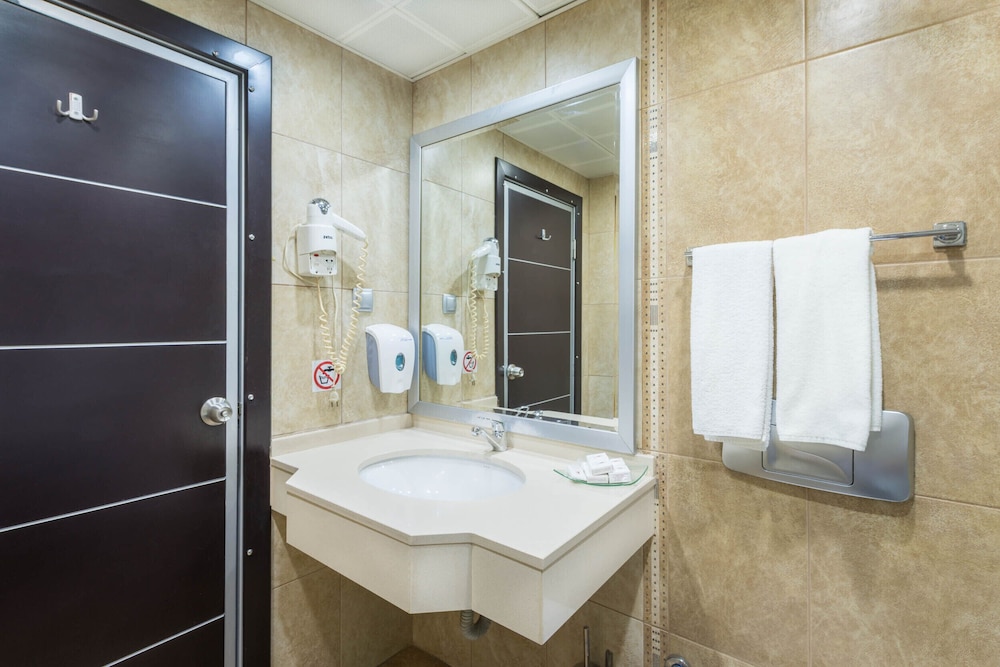 Ismira Hotel 29/31