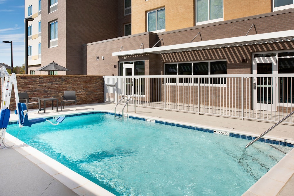 Fairfield Inn & Suites by Marriott Memphis Arlington 23/28