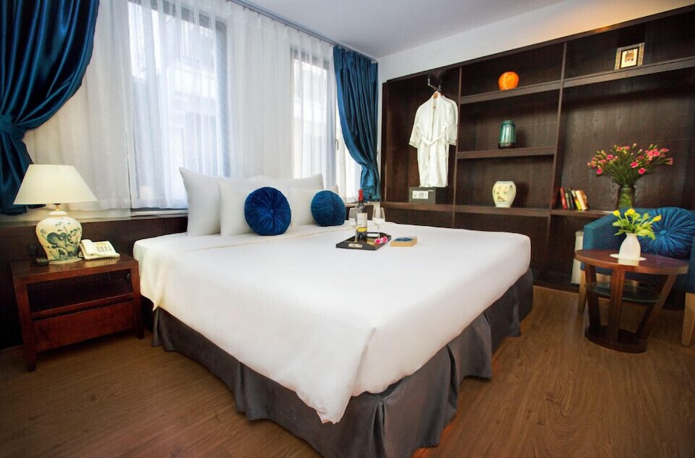 Aviary Hanoi Hotel and Travel 16/41