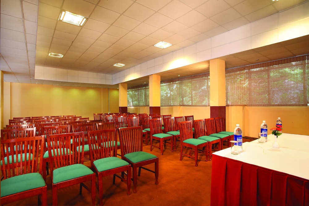 MISTY MOUNTAIN RESORT 36/64