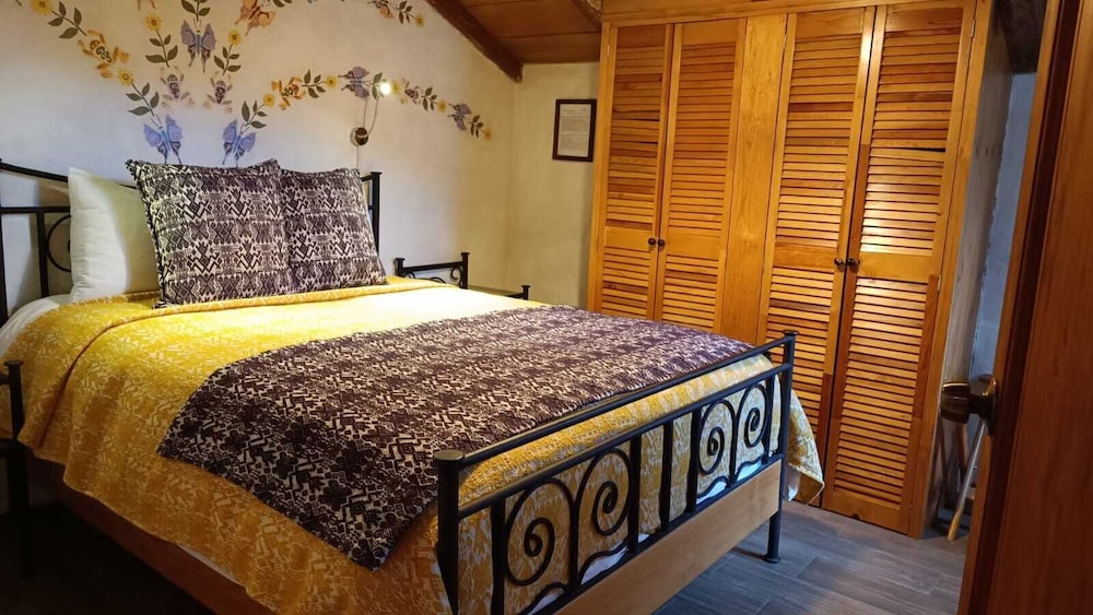 Superior, Queen Bed