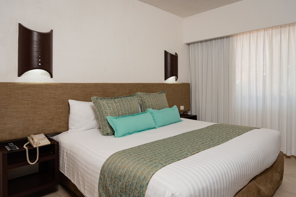 Laguna Suites Golf & Spa 13/50