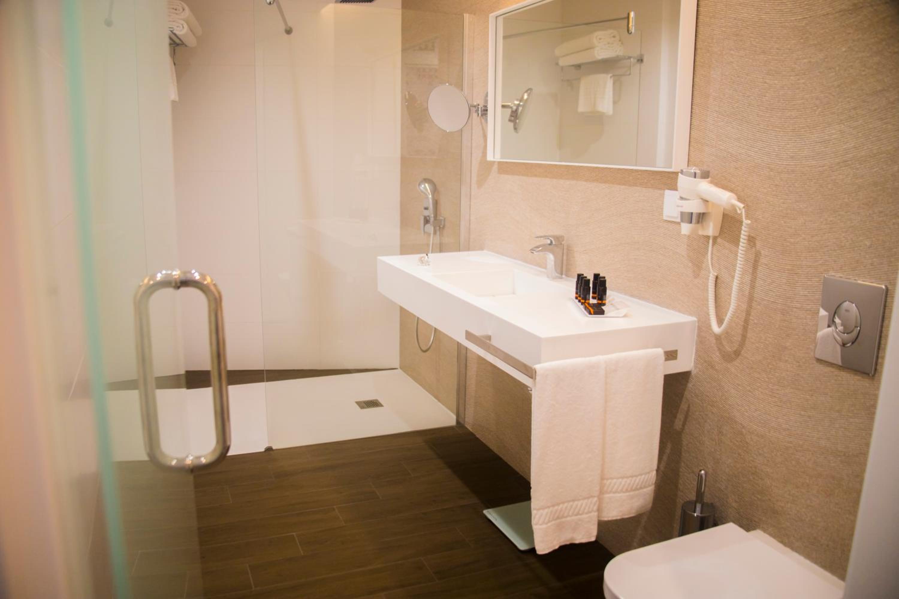 جناح سوبيريور، Thomar Boutique Hotel 5/6