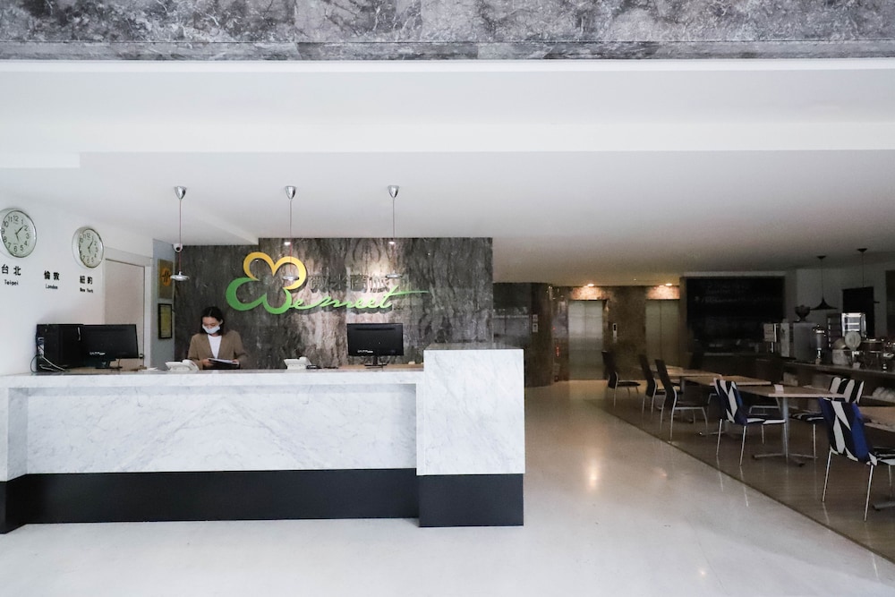Hotel Initial-Taichung 8/66