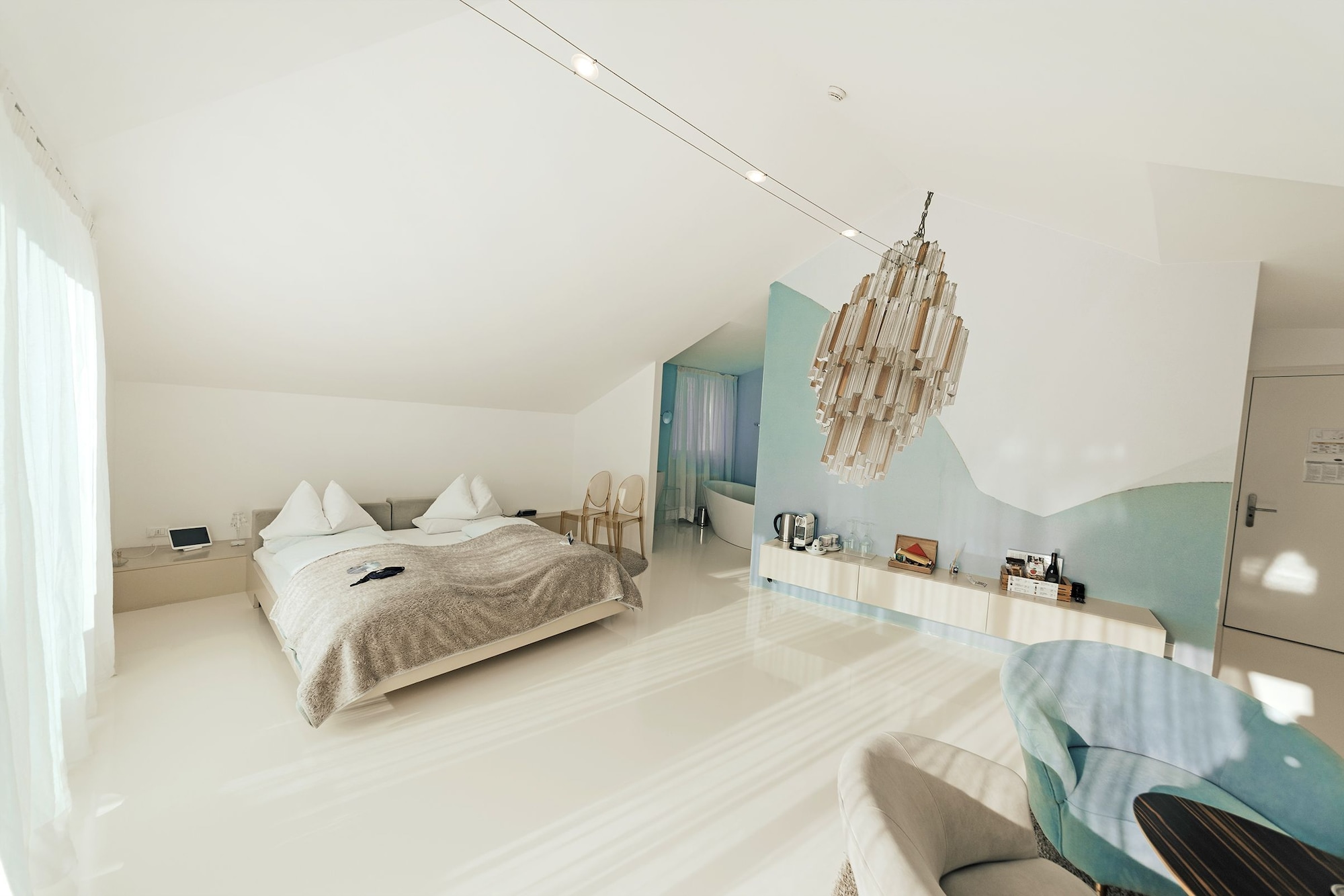 Design, Double Bed, Hot Tub