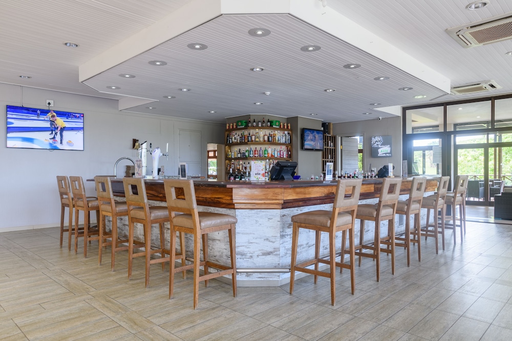 San Lameer Villa Rentals Bachelor Studio 2515 50/50