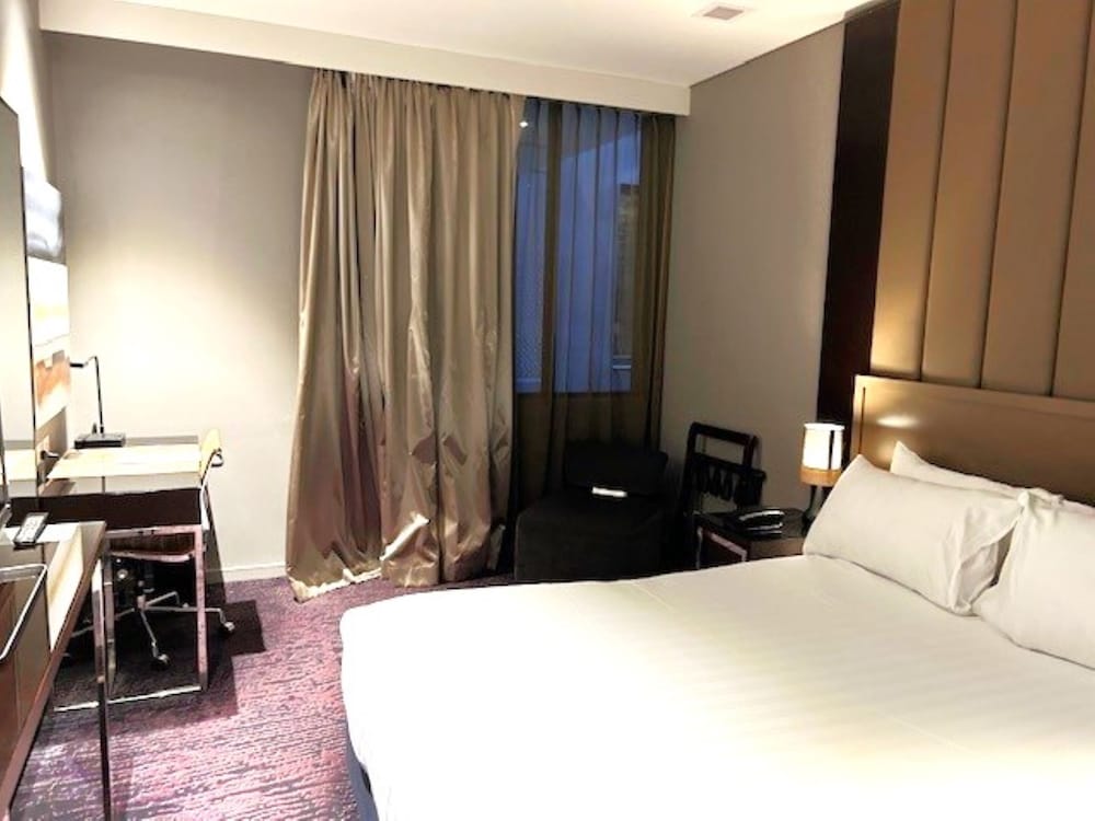 Room at Beetson Hotel Brisbane, BRISBANE