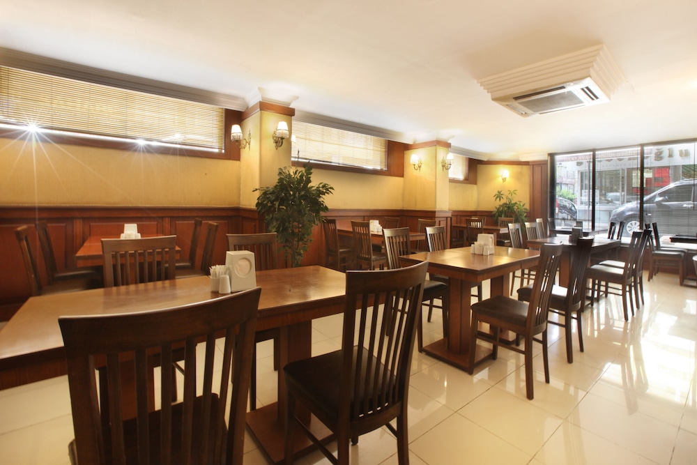 Berr Hotel 36/50