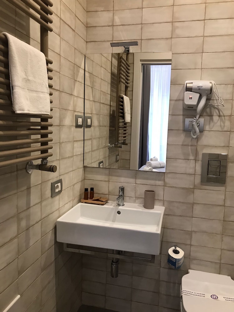 Schilizzi Hotel 43/50