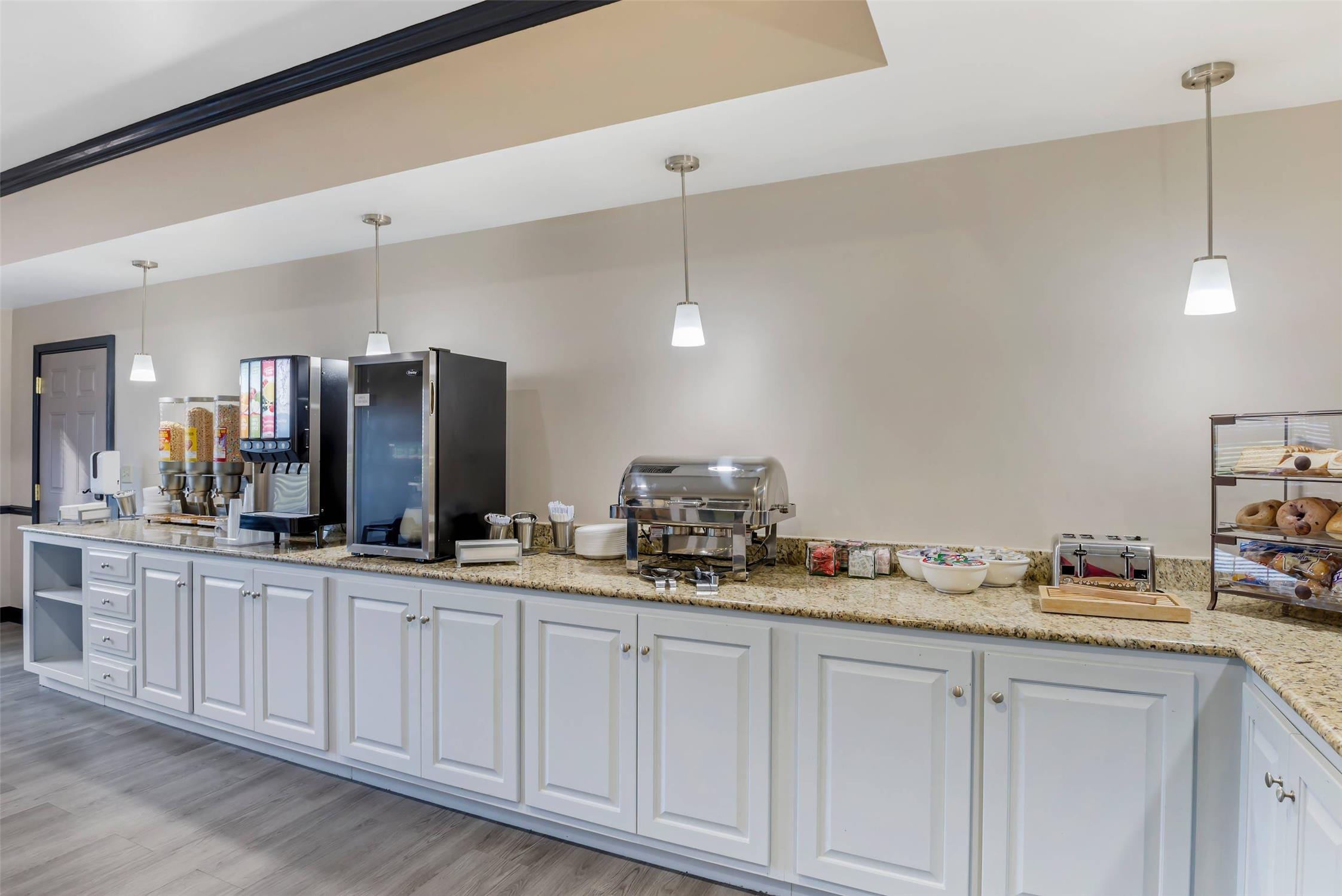Country Inn and Suites By Radisson Ashland Hanover VA 21/30