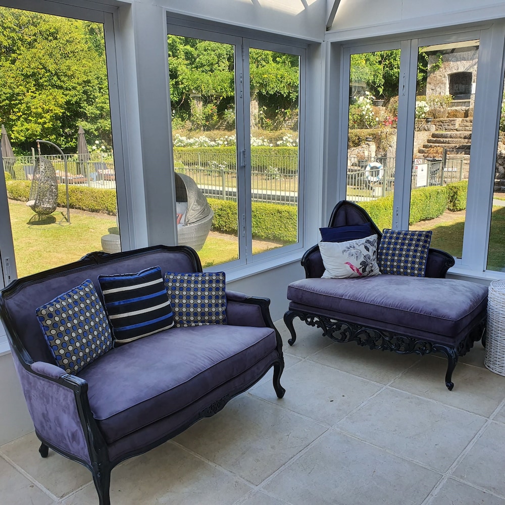Black Swan Lakeside Boutique Hotel 9/21