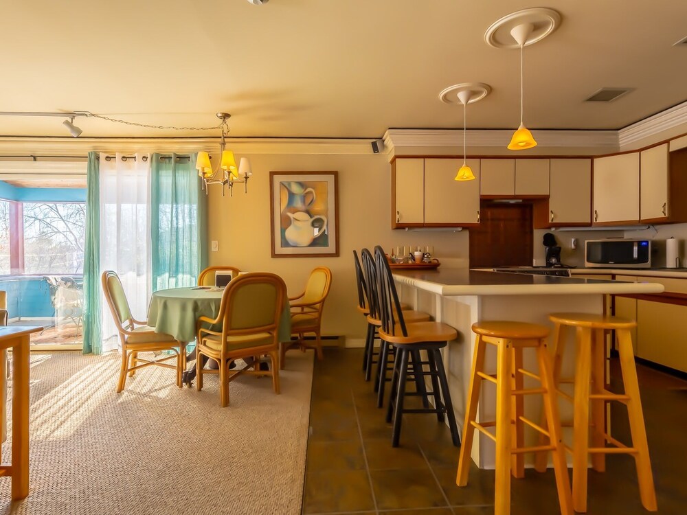 Shaker Mill Inn 38/50