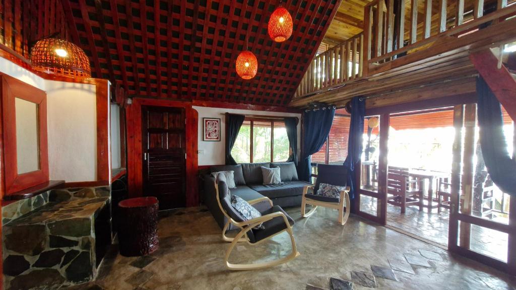 Rock, Cabin, 1 Queen and 1 Double Bed, Sofa