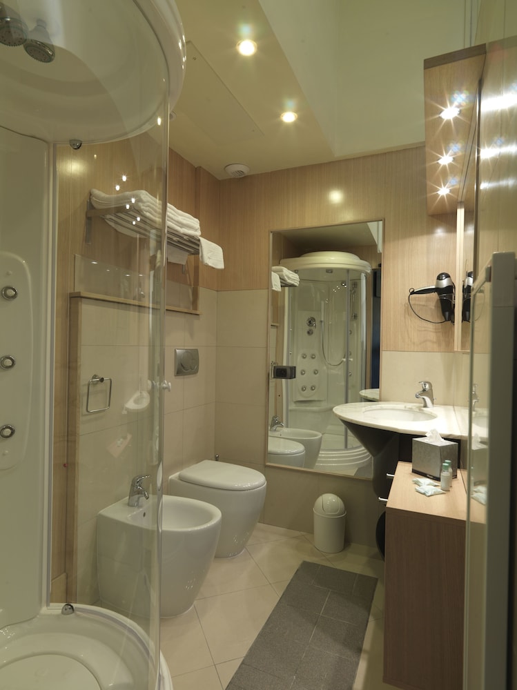Empoli Hotel 8/42