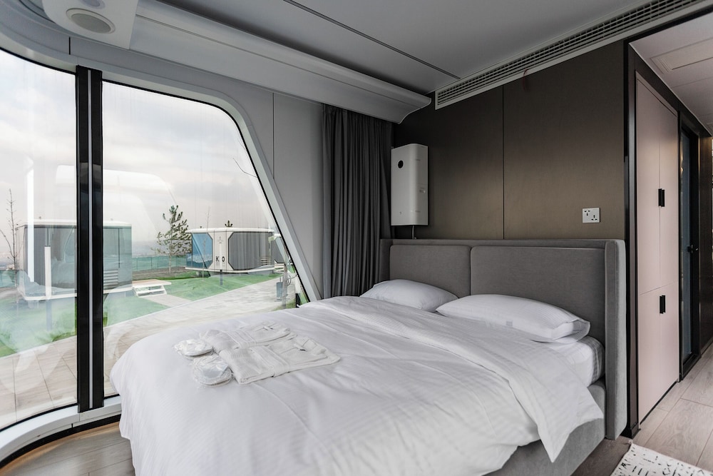 ZVEZDNAYA Eco Hotel 22/48