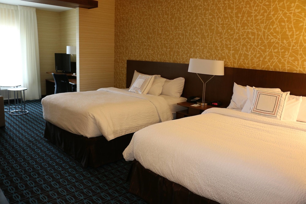 Fairfield Inn Suites By Marriott Bowling Green 11/33