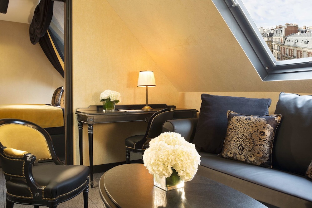 Le Belmont Paris 41/48