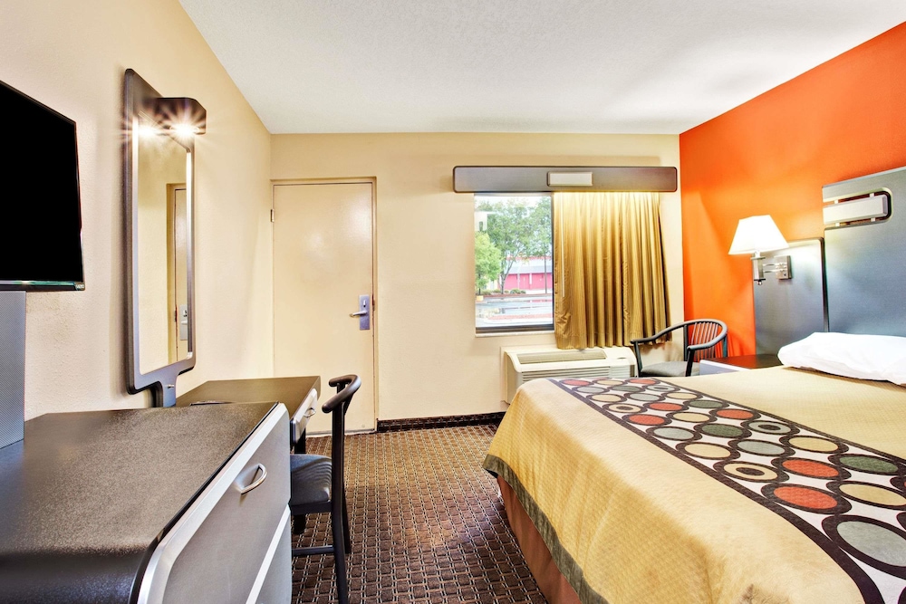 Super 8 By Wyndham Kissimmee/Maingate/Orlando Area 15/28