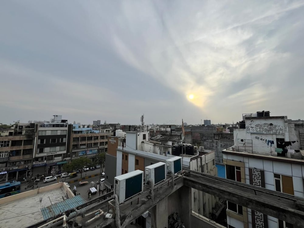 Mayur Hotel 45/49