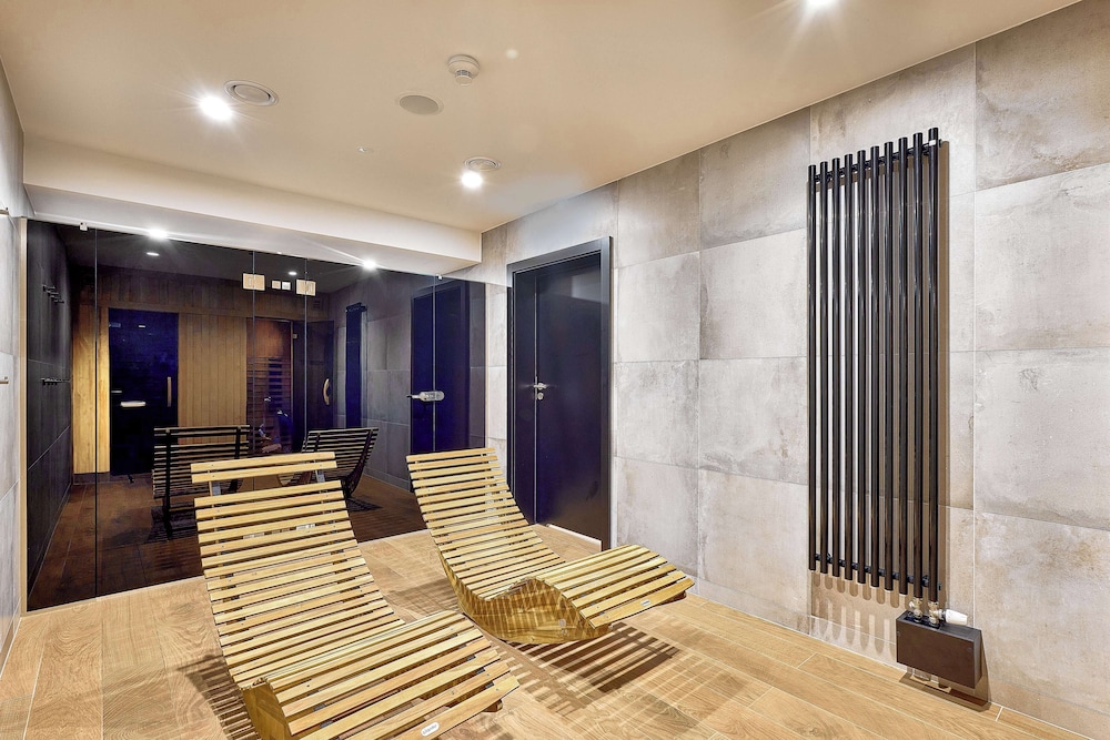 Golden Tulip Warsaw Centre 24/50